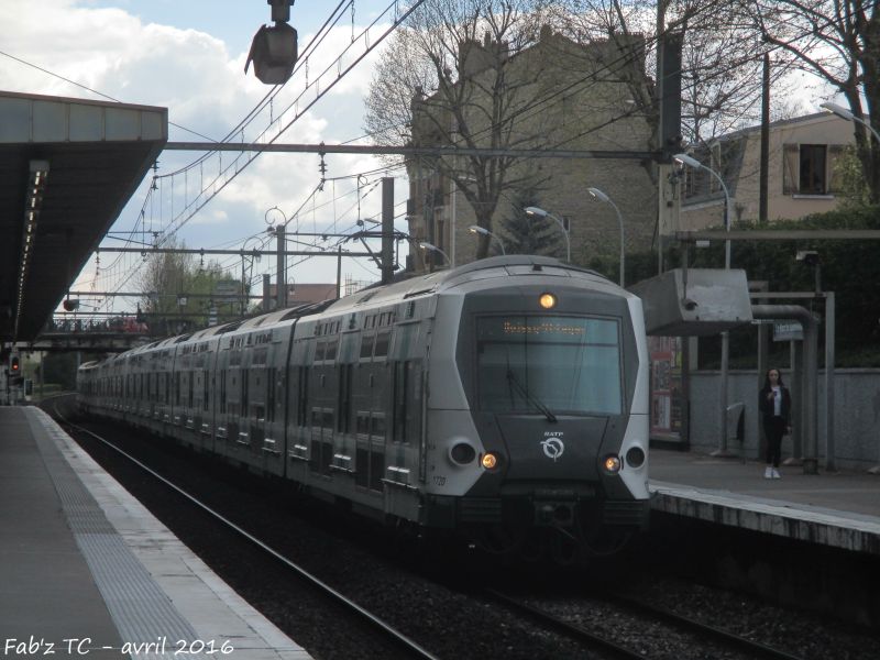 Fichier:MI09.jpg